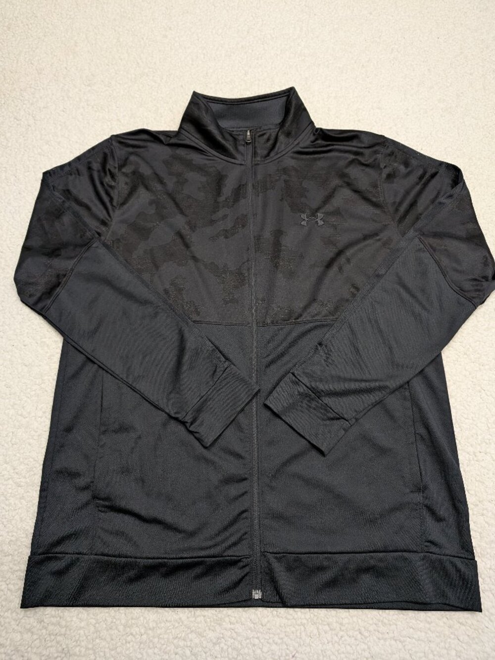 Under Armour black camo full zip jacket 🖤